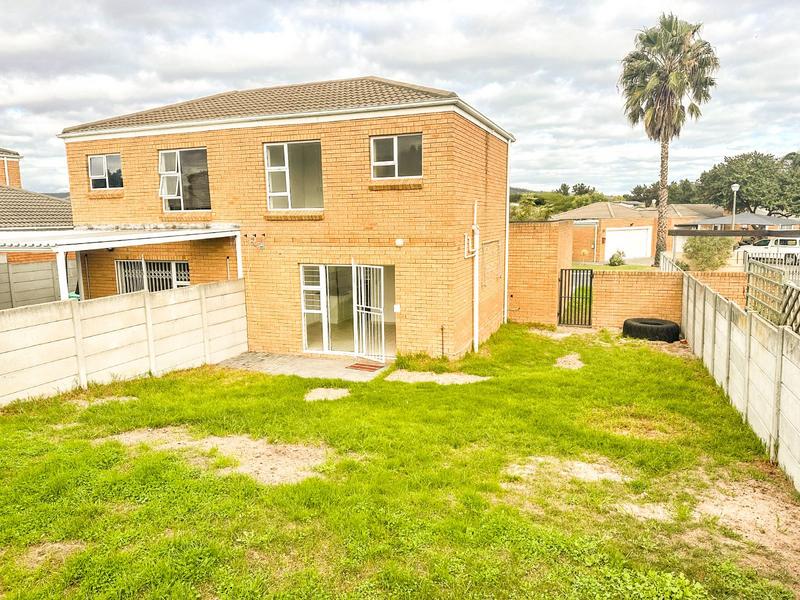 2 Bedroom Property for Sale in Protea Heights Western Cape